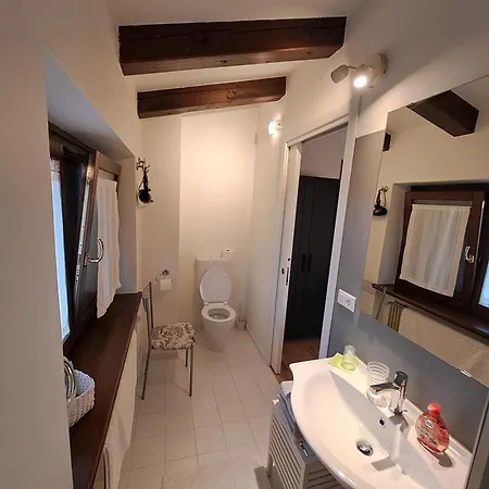 Alle Robinie Bed & Breakfast 3*