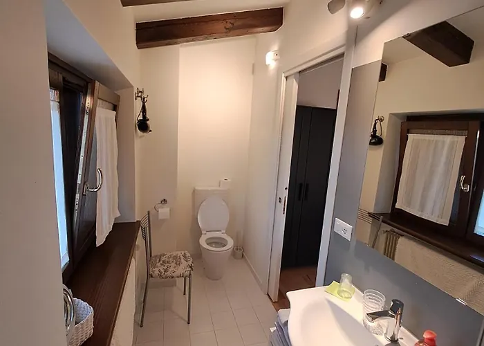 Alle Robinie Bed and Breakfast 3*